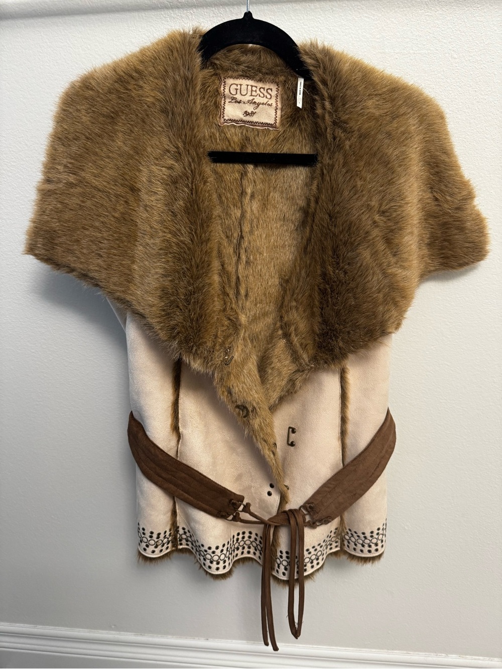 Y2K GUESS faux fur vest (NWOT)